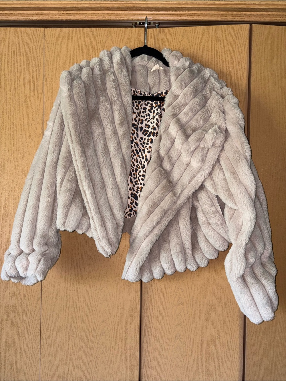 Plush Faux Fur Cropped Jacket - Women's